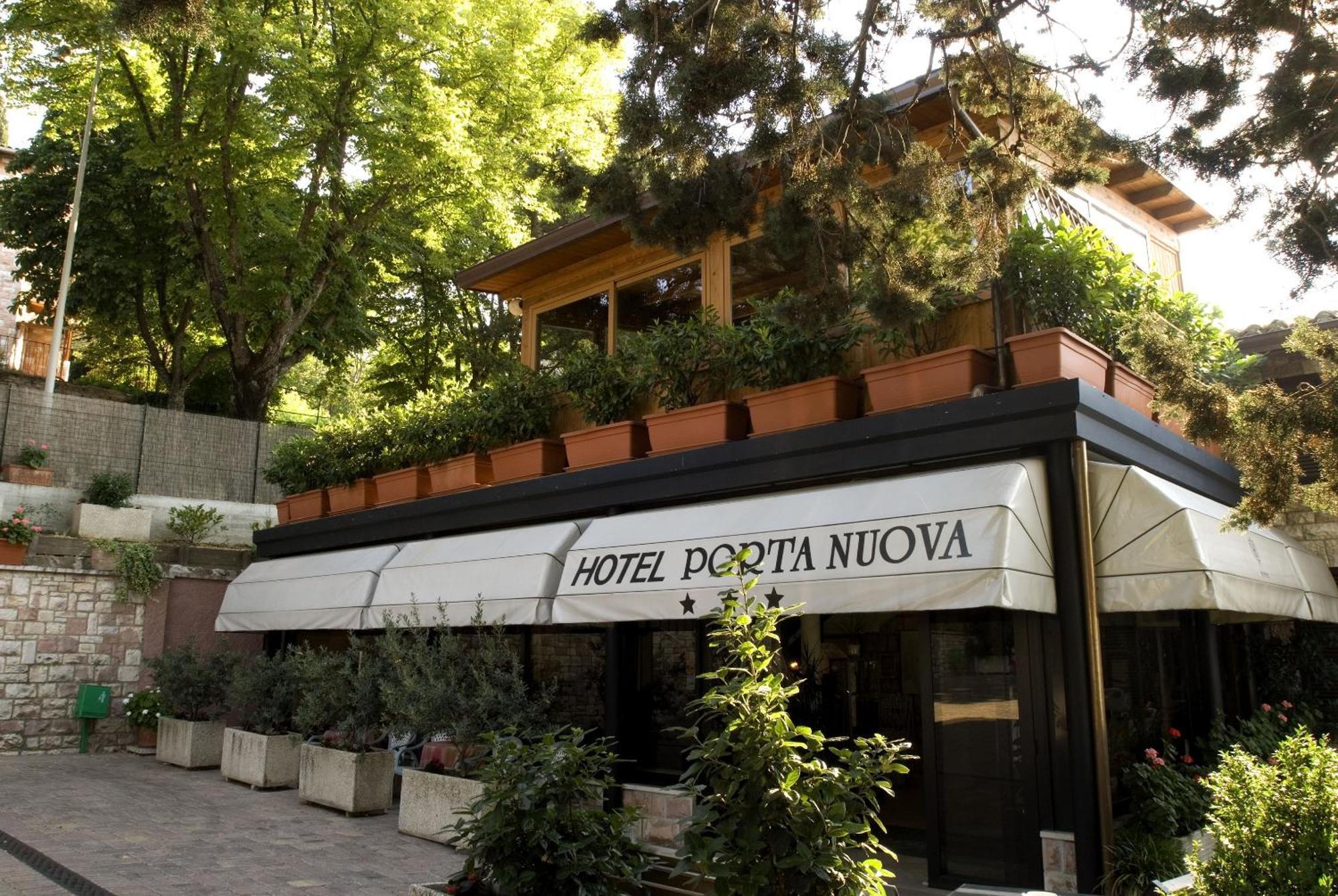 Hotel Porta Nuova Assisi Exterior foto